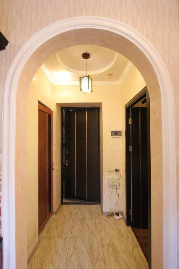 Amiryan Street 1 Bedroom Deluxe Apartment With Balcony Am104 Ереван Екстериор снимка
