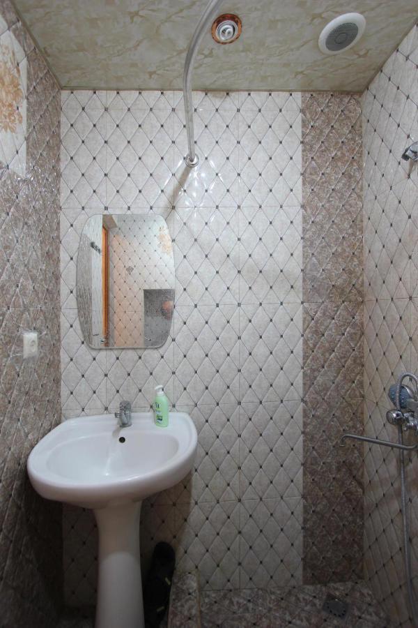 Amiryan Street 1 Bedroom Deluxe Apartment With Balcony Am104 Ереван Екстериор снимка